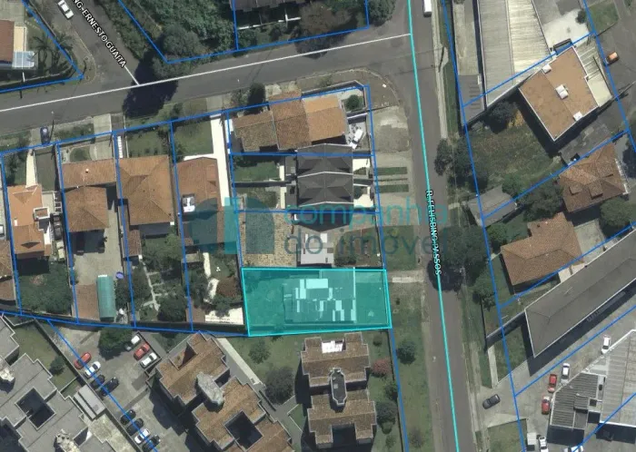 Terreno para 12 apartamentos/studios Santa Cândida