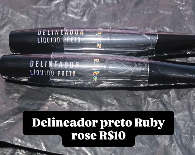Delineador preto Ruby rose