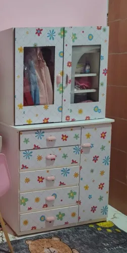 Guarda roupa infantil de mdf medindo 92x1.74