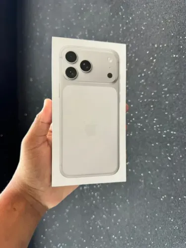 Iphone 17 pro max 256GB prata lacrado - 1 ano de garantia