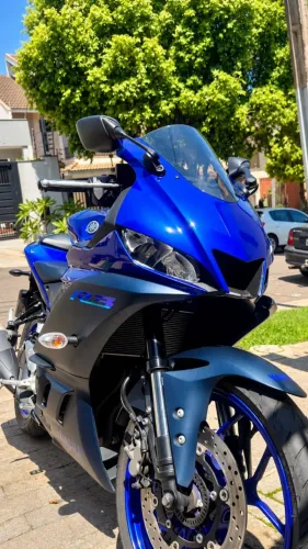 Yamaha YZF R-3 321 2024