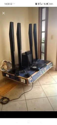 Home Theater Sony 5.1 canais 1.100wrms - Modelo BDV-E6100.