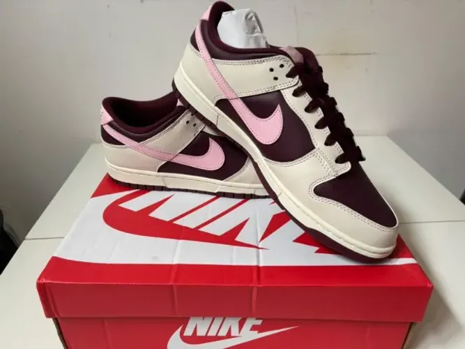 Tênis Nike Dunk Low Retrô TAM 40