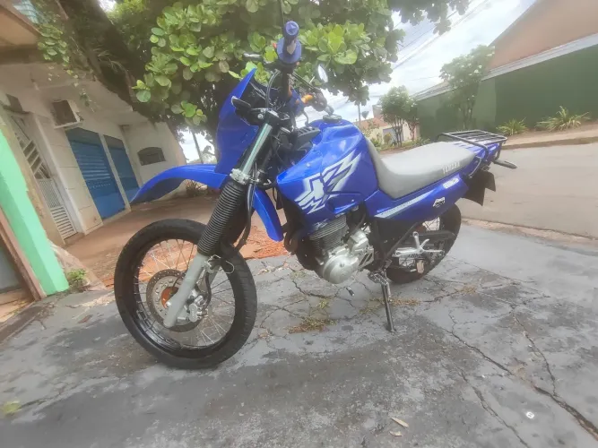 Vendo ou troco XT 600 zera