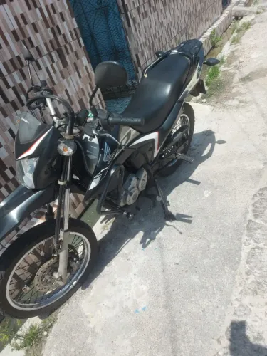 VENDO BROZ 160 ANO 2021