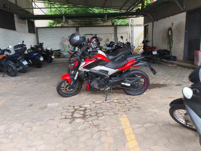 Bajaj Dominar 250 2025