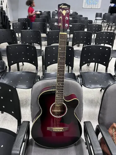 Violão George Washburn Lyon