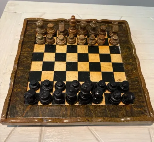 Jogo de xadrez e dama em pedra sabão