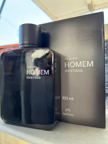 HOMEM IDENTIDAD