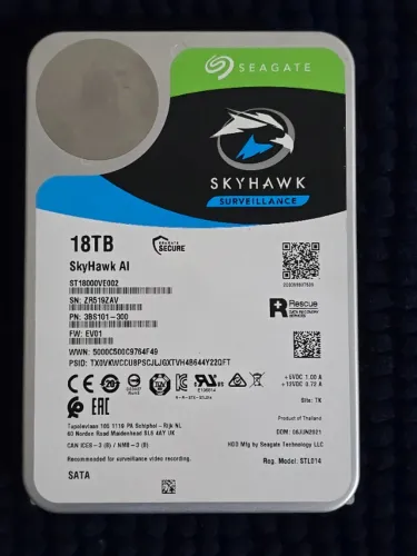 18TB HD Interno Desktop SeaGate Skyhawk, SATA - ST18000VE002 - 100% Testado & Saudavel