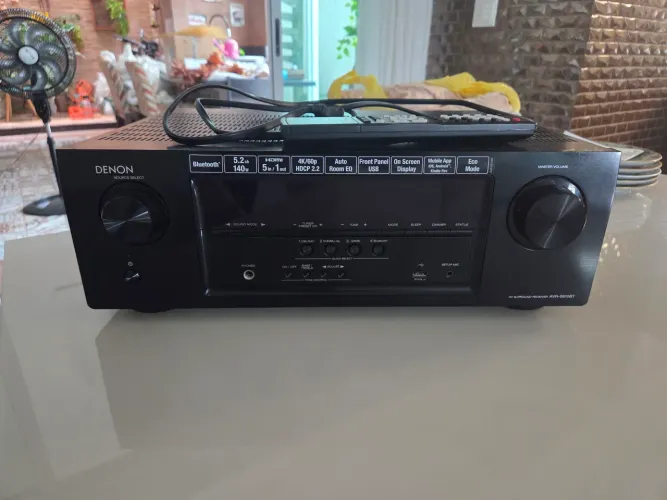 Receiver Denon AVR-S510BT(5.2 canais, 4K Ultra HD e Bluetooth)