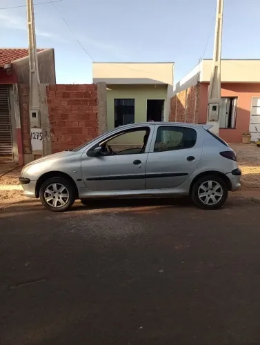 Peugeot 206 Selection/ Sensation 1.0 16V 5P 2002