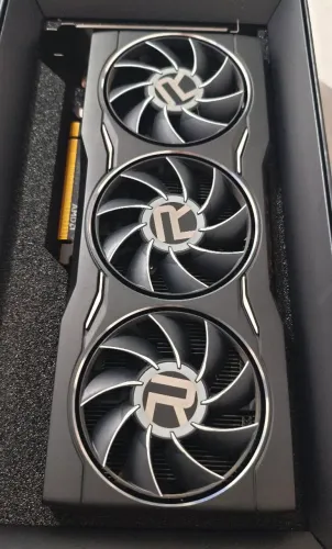 Placa de vídeo Rx 6750 XT 12gb.