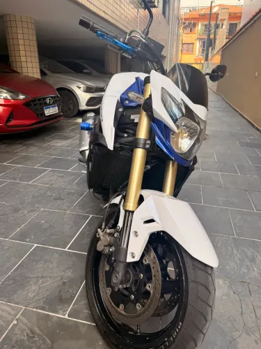 Vendo ou troco GSR750A 15/16