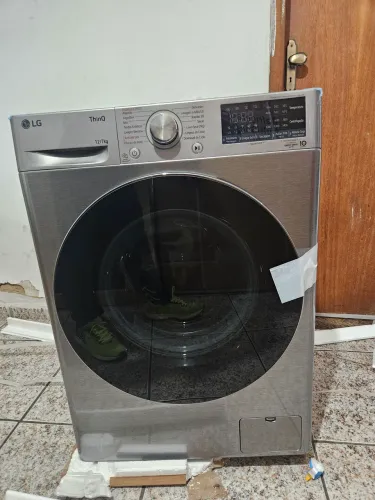 Lava e Seca 12 kg LG Smart VC4 com Inteligência Artificial (IA) - Nova na Caixa
