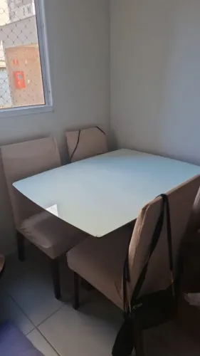 Mesa 4 cadeiras, tampo de vidro