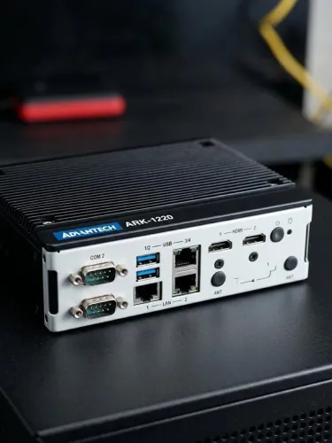 O Advantech ARK-1220
