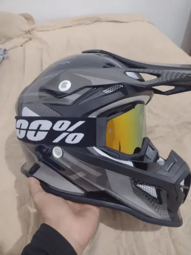 Troco em capacete de ciclismo