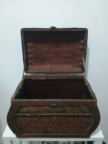 Baú Antigo da Índia