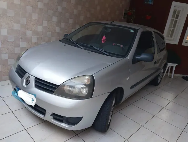 Renault Clio Campus Hi-flex 1.0 16V 3P 2010