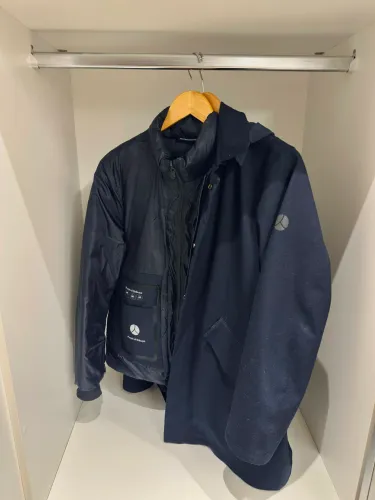 Casaco térmico puffer azul marinho impermeável