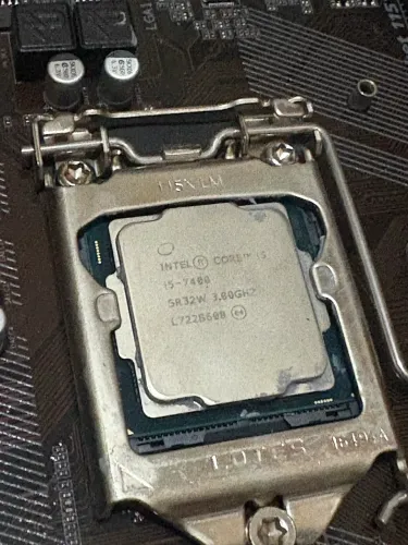KIT PLACA MÃE B250M-Gaming 3 + I5 7400
