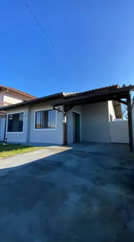 Casa para alugar, 2 quartos mobiliado, quintal frente e deck nos fundos, Passa Vinte - Pal