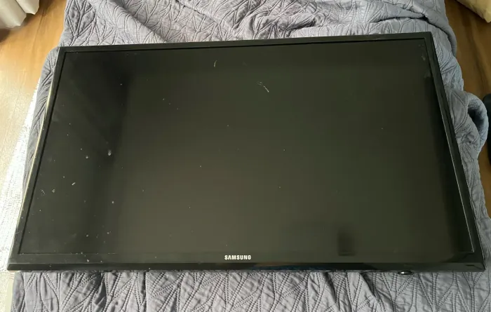 Tv De 32 polegadas Samsung Series 4, modelo Un32fh4205 Com Tela Led Hd (Usado)