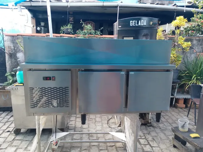 Balcao refrigerado com pista fria 220v