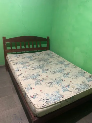 TROCO CAMA DE CASAL DE MADEIRA POR CAMA DE SOLTEIRO