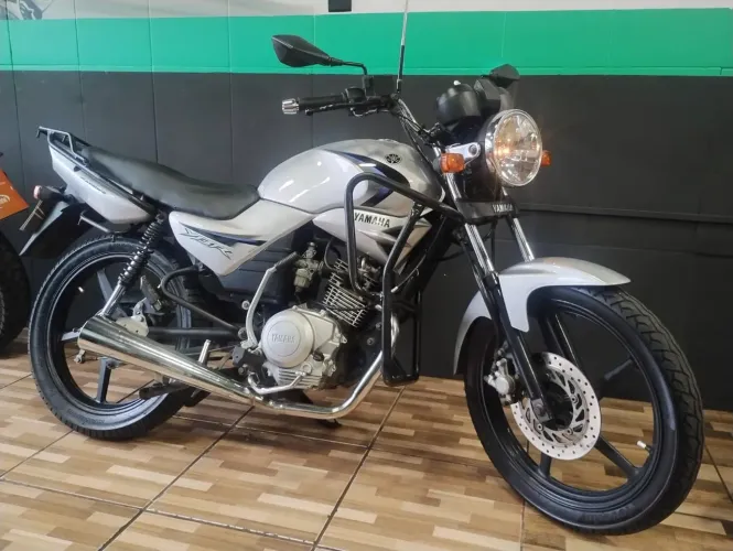 Ybr 125 2006 Impecável Rodas de Liga Freio a Disco Parcelo até 21 vezes Cartão