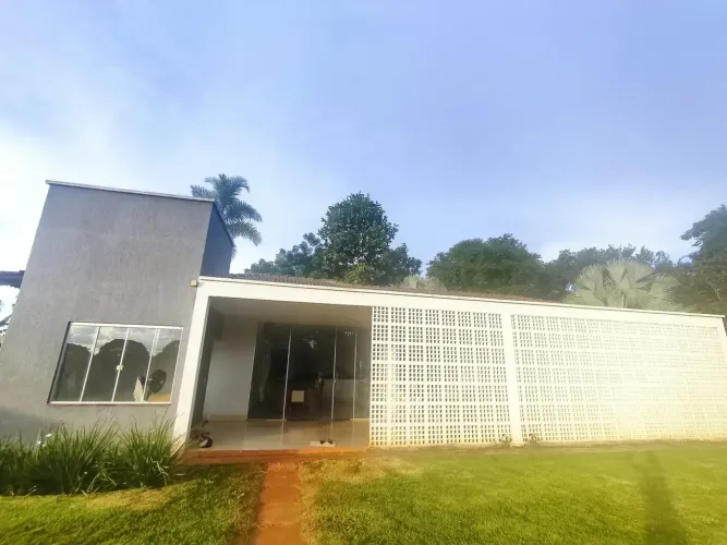 Chácara 5 mil m² condomínio 10 min da UFG, casa 4 quartos churrasqueira frutíferas produzi