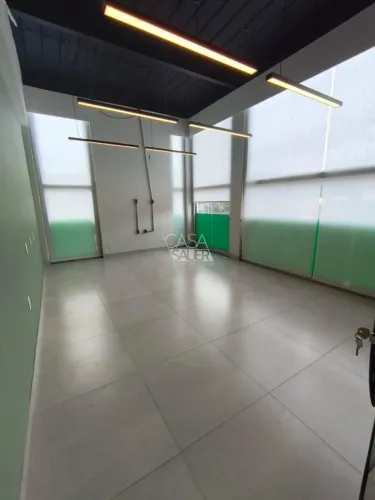Sala Comercial na Rua 33 (Rua Cinquenta)