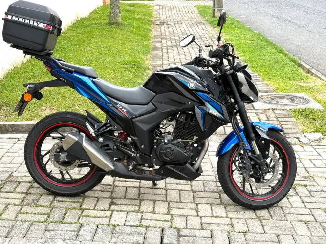 Suzuki Haojue  JTZ Motos Fabricada Polo Industrial de Manaus (AM). ( Abaixei p/ 15 mil