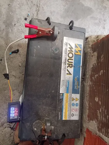 Bateria estácionaria Moura 100 amperes 
