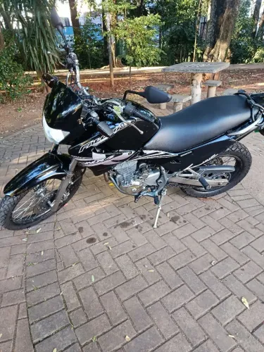 Falcon em ótimo estado pneus novos bateria nova relação em bom estado