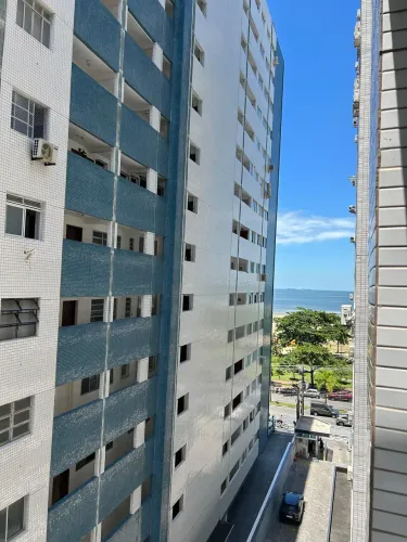Imóvel para alugar com 1 quarto todo reformado mobiliado frente à praia em Gonzaga - Santo
