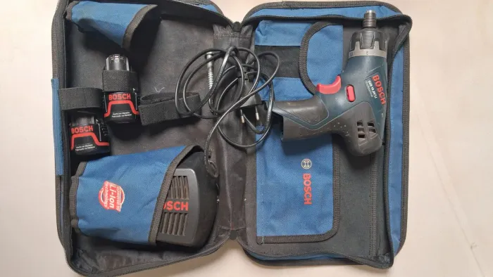 Furadeira e Parafusadeira Bosch Professional GSR 10,8V-LI