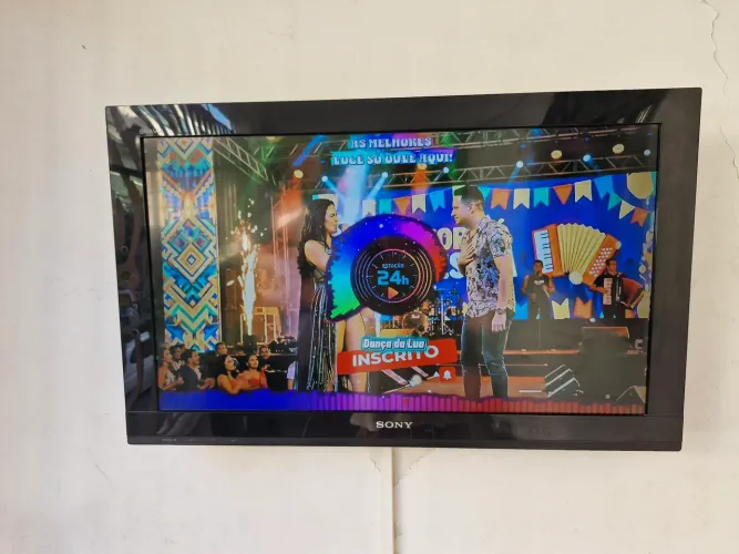 TV Sony 32" Perfeita + Chromecast | Netflix, YouTube, Prime e Spotify.