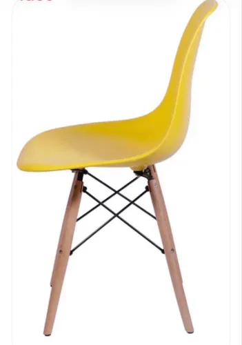 Cadeira Eames amarela