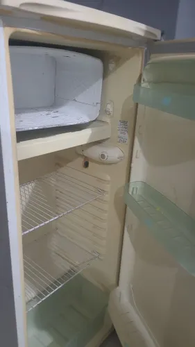 Geladeira electrolux 