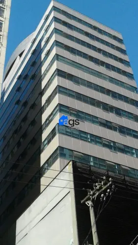 Loja em Funcionários com 932 m² .