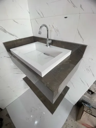 Pia em porcelanato