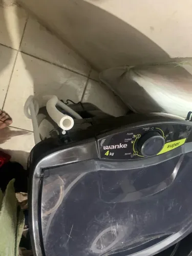 Tanquinho de lavar roupa