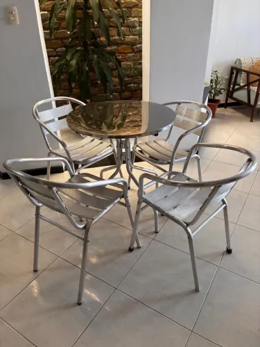 Mesa de jardim