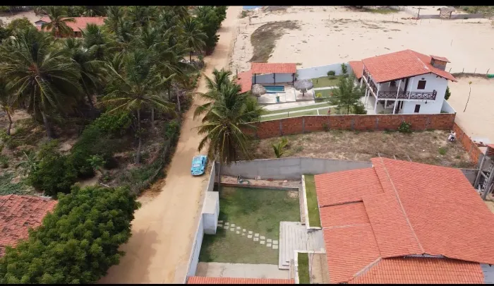 Terreno em moitas 