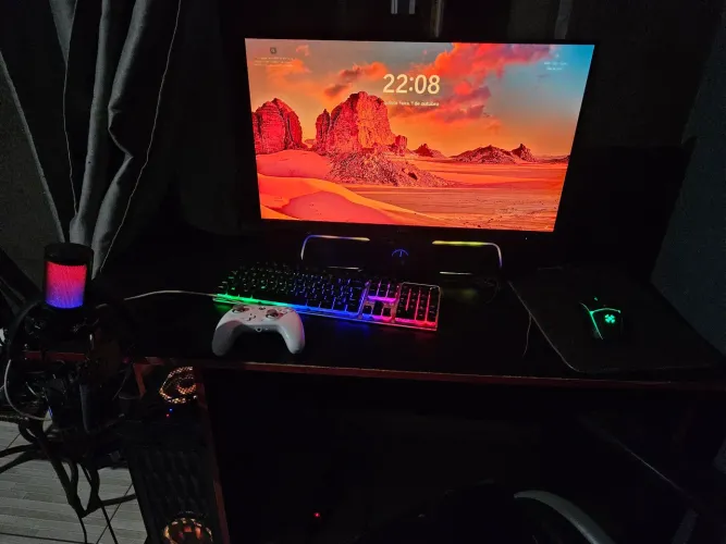 Pc gamer rayzen 7 5700x + rx6650xt