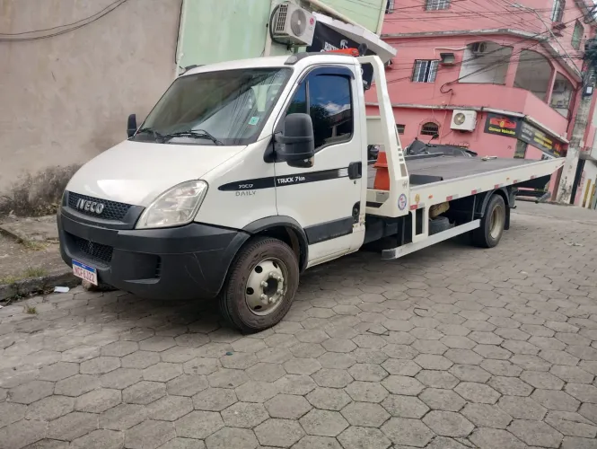Vendo Caminhão Guincho Iveco 70C17 