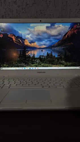 Notebook Samsung Branco Full HD - Conservado!