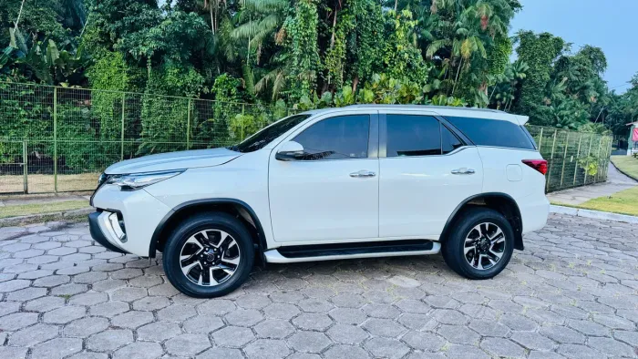 Toyota Hilux SW4 SRX 4X4 2.8 TDI 16V Dies. Aut. 2019
